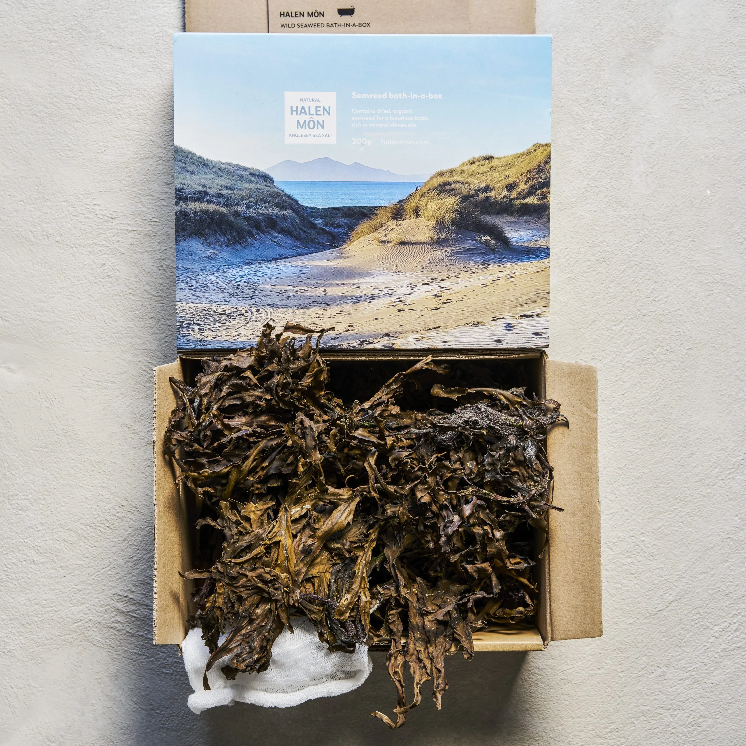Halen Mon Wild Seaweed Bath-in-a-Box